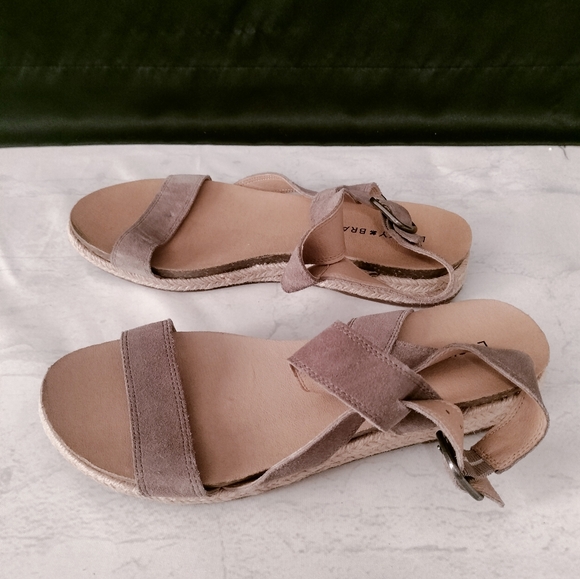 Lucky Brand Gadine Tan Suede Espadrille Sandals Size 8M - Picture 3 of 7